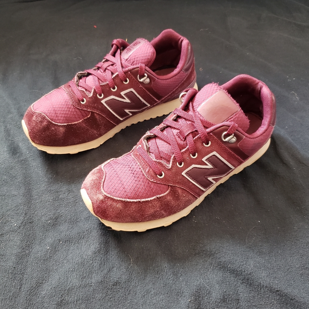 New Balance 574 Outdoor Activist Burgundy KL574VCG Grade-School Size 6.5.